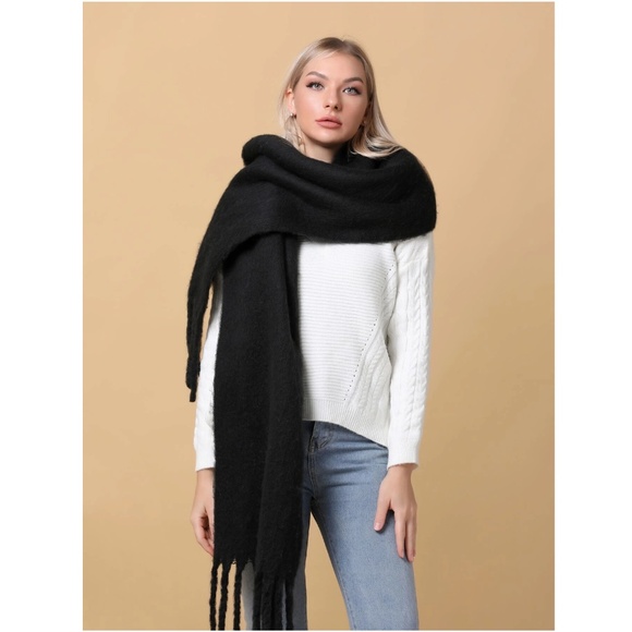 Black Wide Shawl Scarf With Tassels Fuzzy Knit Tassel Fringe Detail Hem - Picture 6 of 11